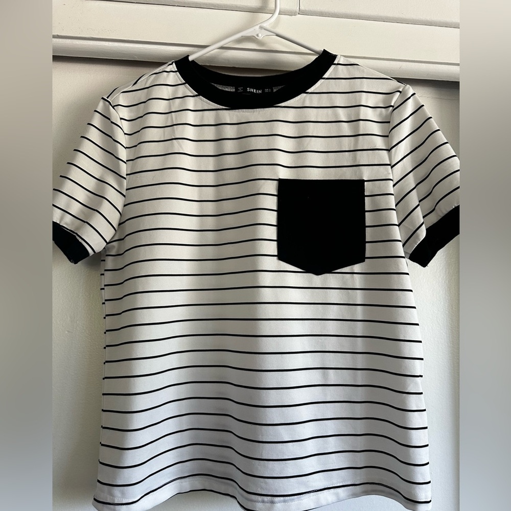 Striped black and white loose tee with pocket
